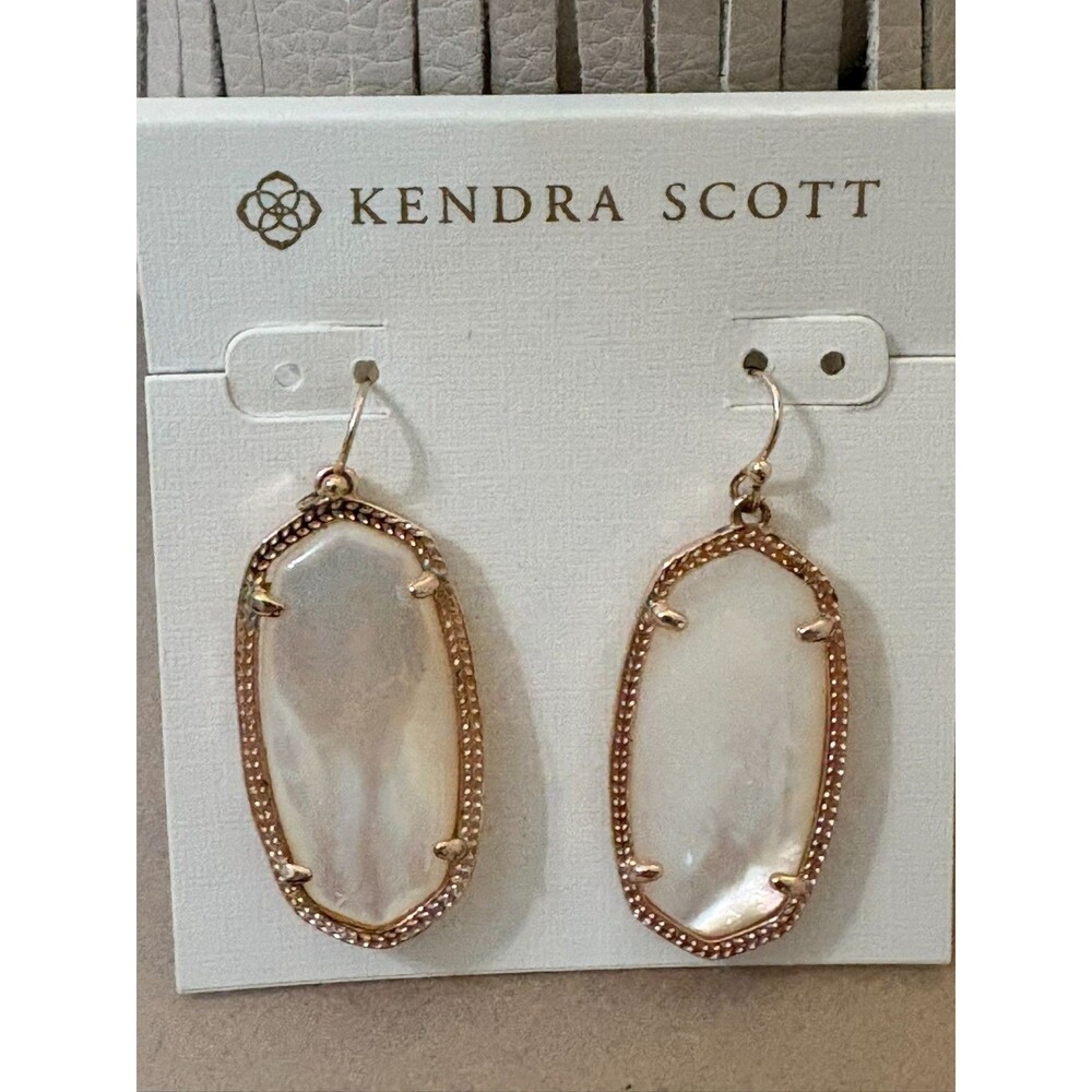 Kendra Scott Elle Gold Earrings Ivory Mother of Pearl